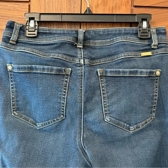 INC EUC Straight Leg Curvy Fit Dark Wash Women's Jeans - Sz 6 - Picture 4 of 8